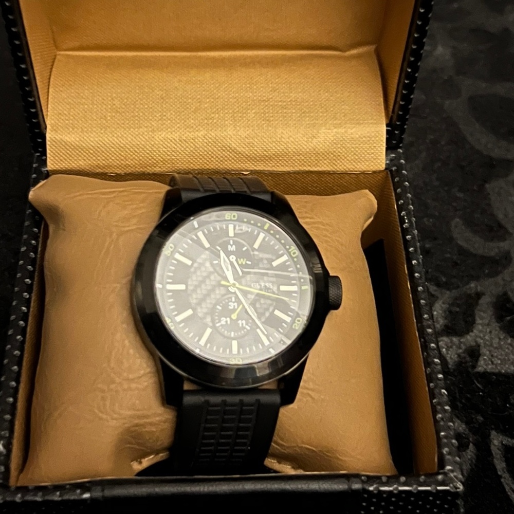 Watch Guess